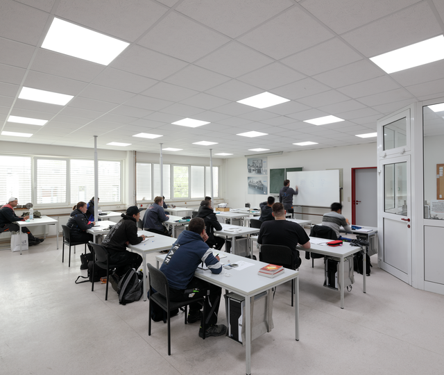 La Asociación de Artesanos del distrito de Schleswig (Alemania) disfruta de sistema BIOLUX HCL de LEDVANCE.