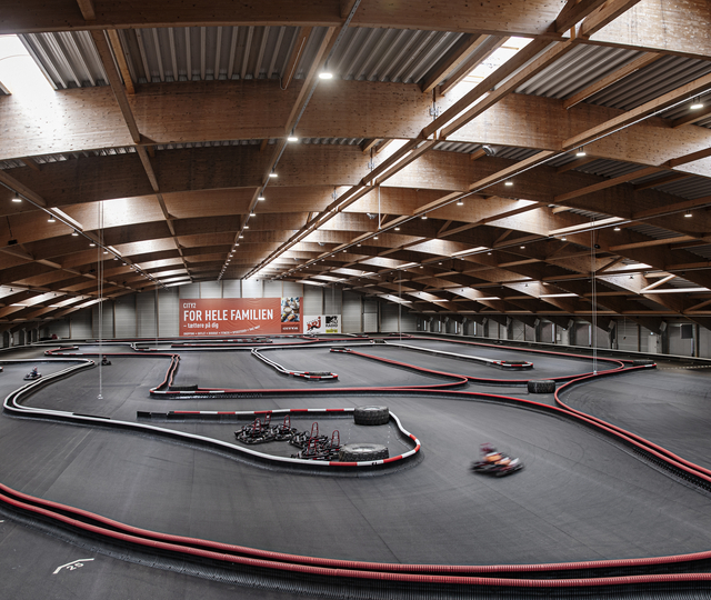 LEDVANCE ilumina el circuito de karts cubierto más grande del mundo